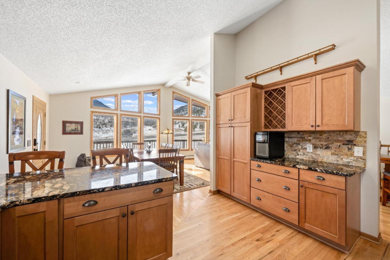 Lily Mountain Lodge - Amazing Mountains Views, Private Hot Tub, Great Location Estes Park Eksteriør billede